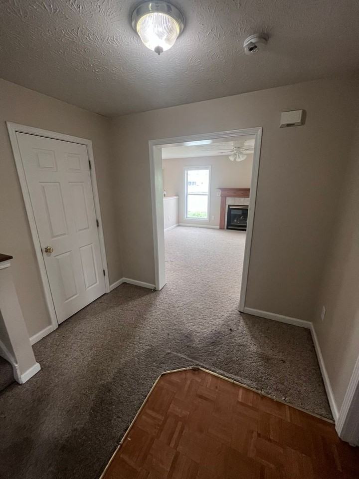 510 Fairington Ave - Photo 2 of 14