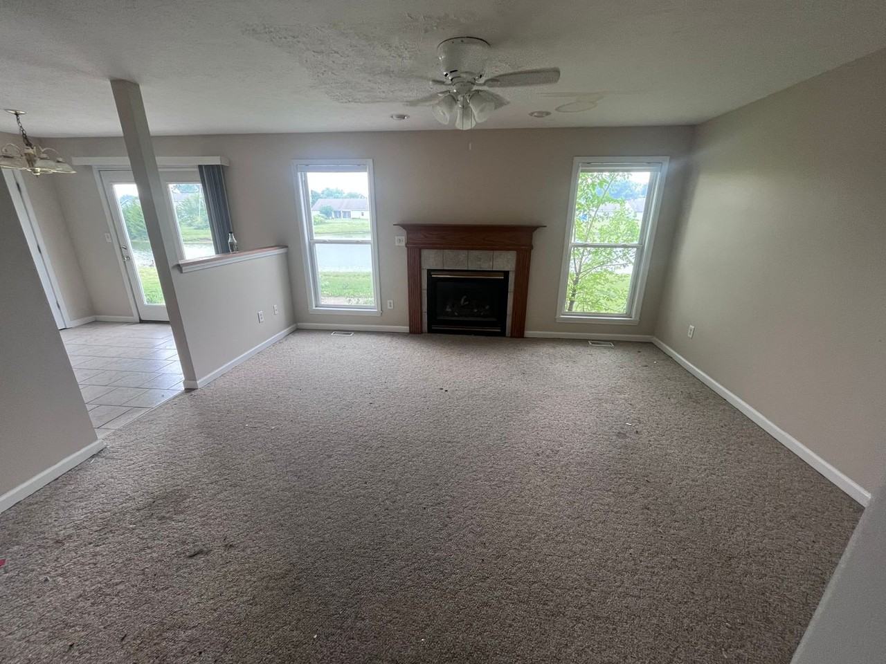 510 Fairington Ave - Photo 6 of 14