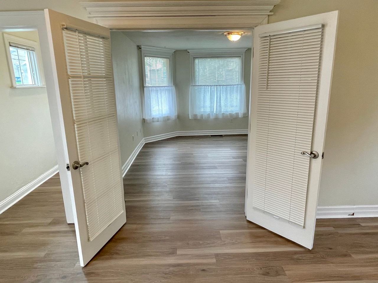 3624 N Albina Ave - Photo 5 of 32