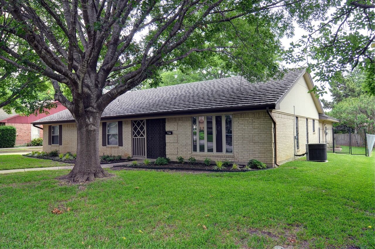 3825 Delmas Dr - Photo 2 of 25