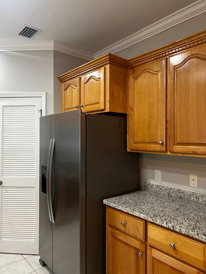 115 Renee Dr - Photo 4 of 21