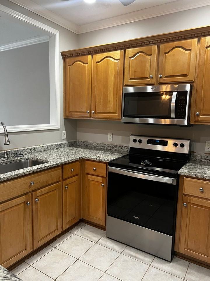 115 Renee Dr - Photo 5 of 21