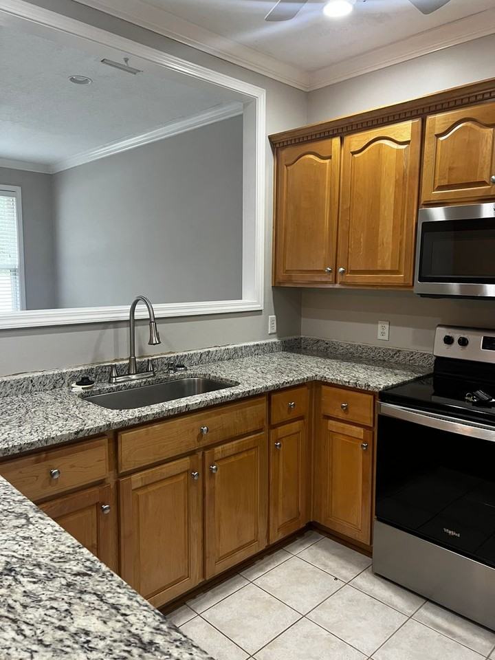 115 Renee Dr - Photo 6 of 21
