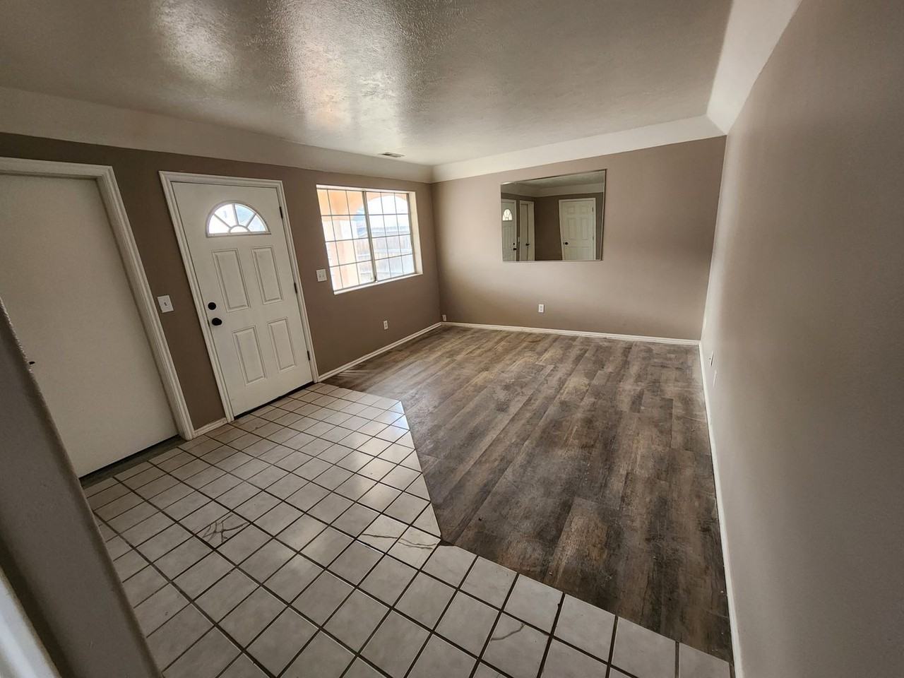 988 W 1325 S - Photo 4 of 28
