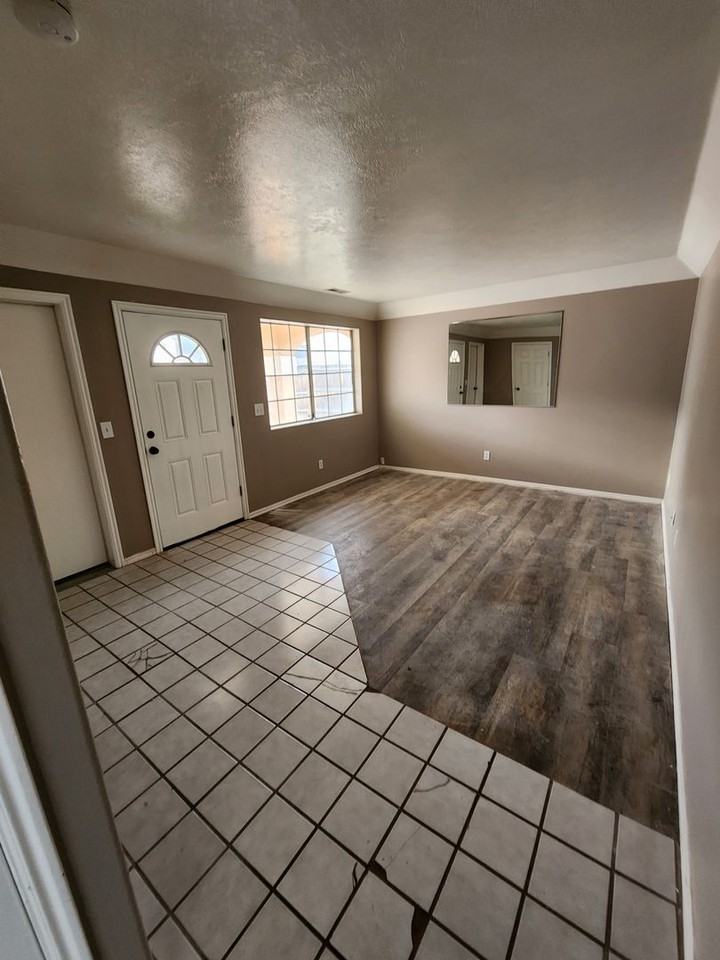 988 W 1325 S - Photo 5 of 28