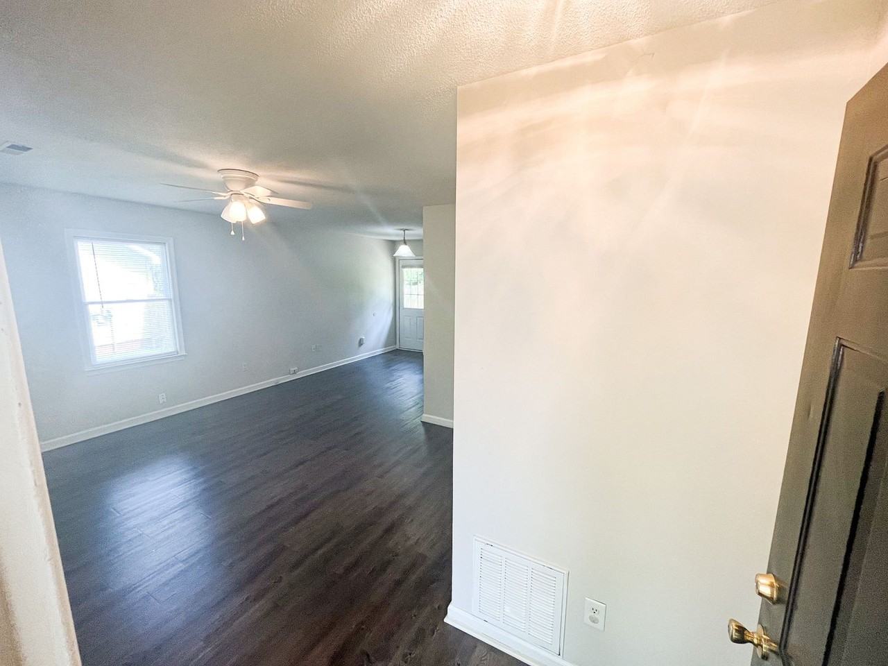 7009 Poplar Grove Trl - Photo 7 of 37