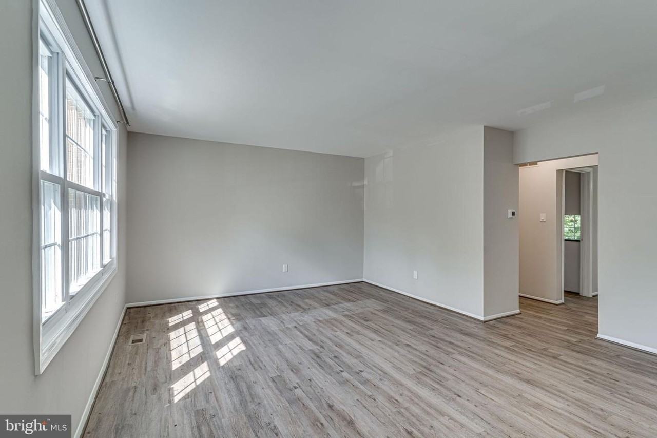 3374 Breckenridge Ct - Photo 2 of 41