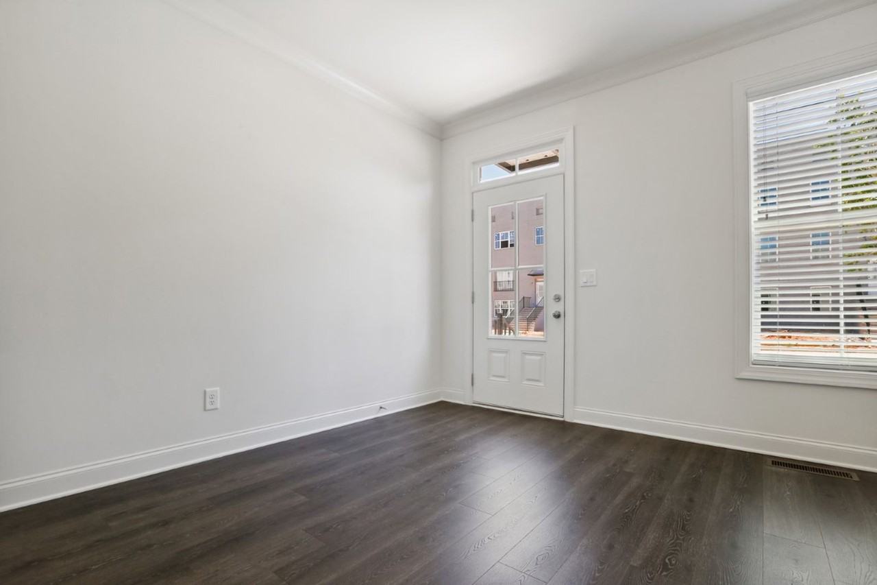 243 Church St - Photo 2 of 25