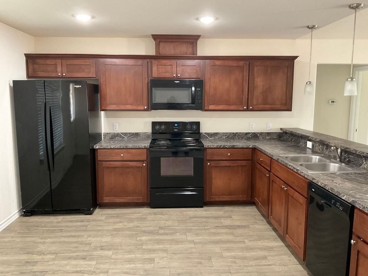 117 North Pass - Photo 4 of 12