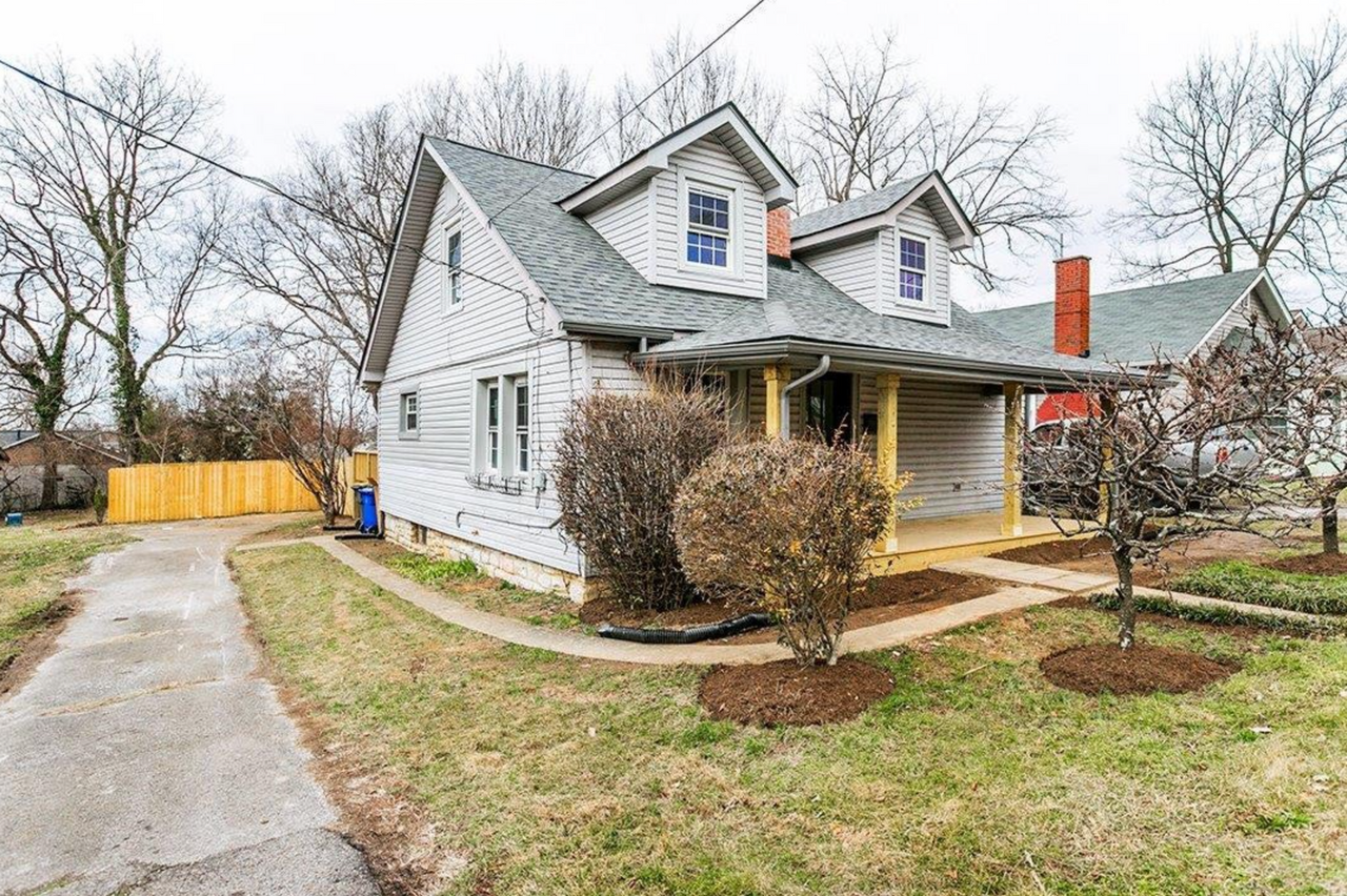 369 Preston Ave - Photo 3 of 16