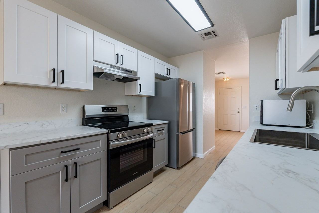 9746 E Sascha St - Photo 3 of 42