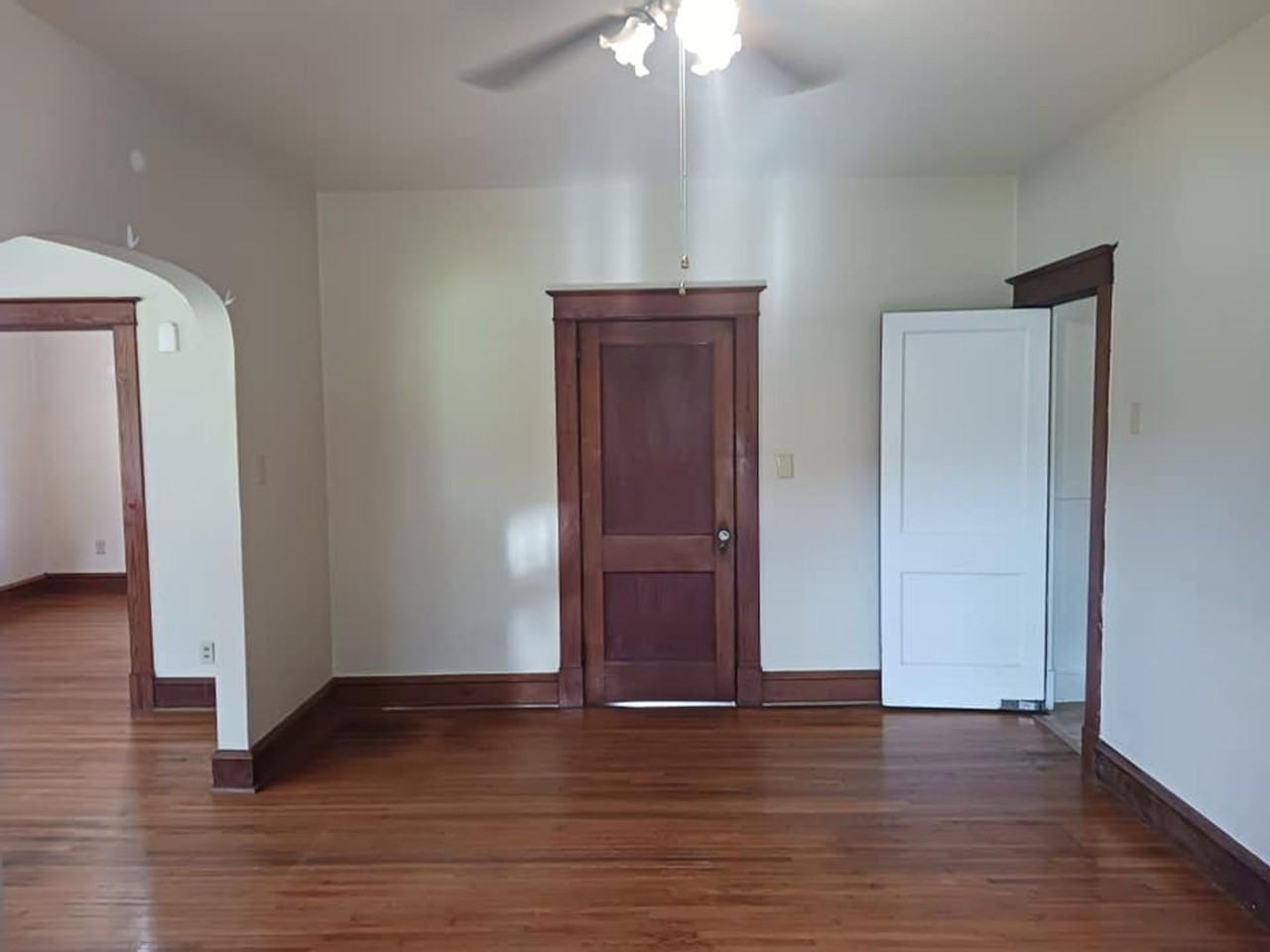 305 Old Point Ave - Photo 7 of 19