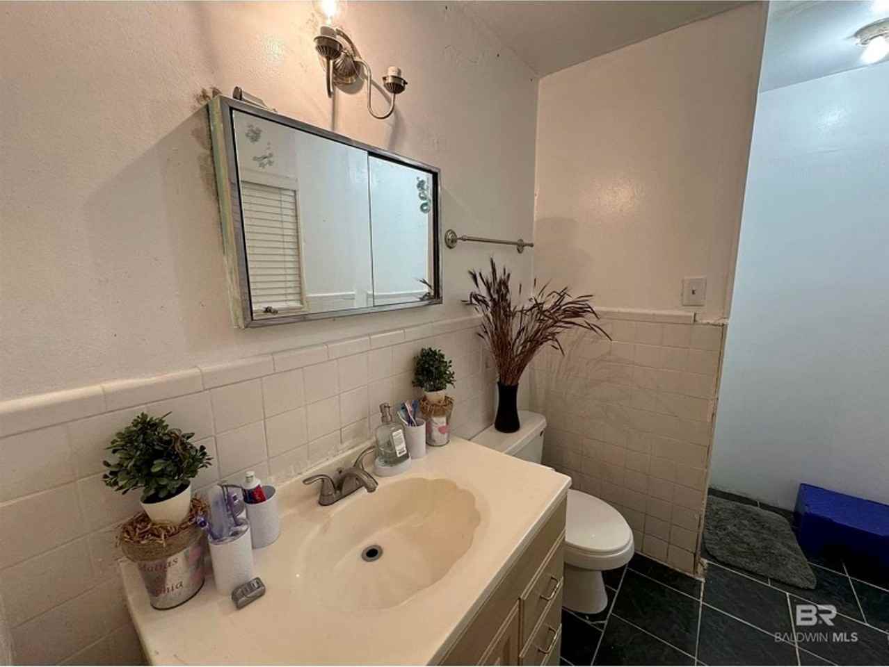 4121 Yorkshire Ln - Photo 3 of 10