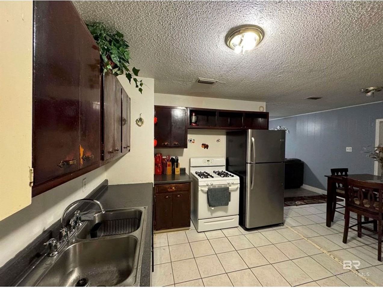 4121 Yorkshire Ln - Photo 7 of 10