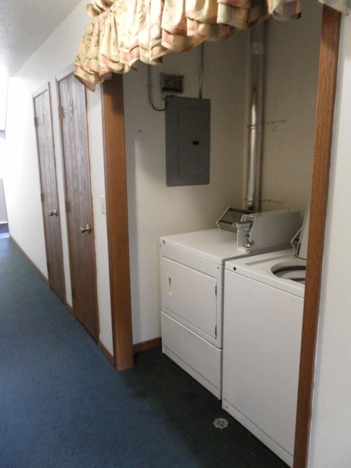 Briar919 - Photo 2 of 9