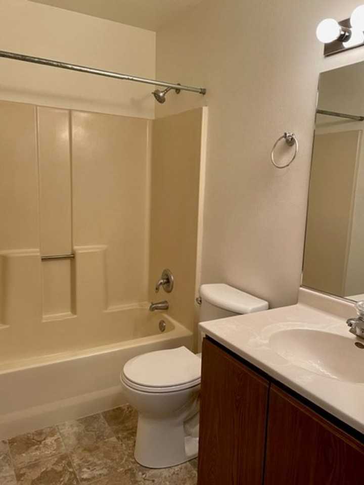 Briar919 - Photo 3 of 9