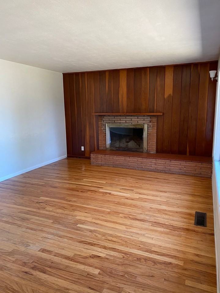 1115 Nw 20th St - Photo 2 of 21