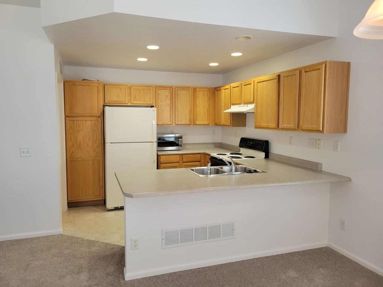 14392 Woodrock Path - Photo 4 of 16