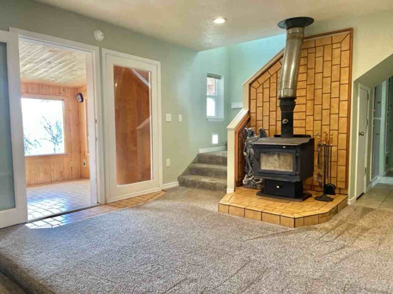 539 Stevens Cir - Photo 4 of 19