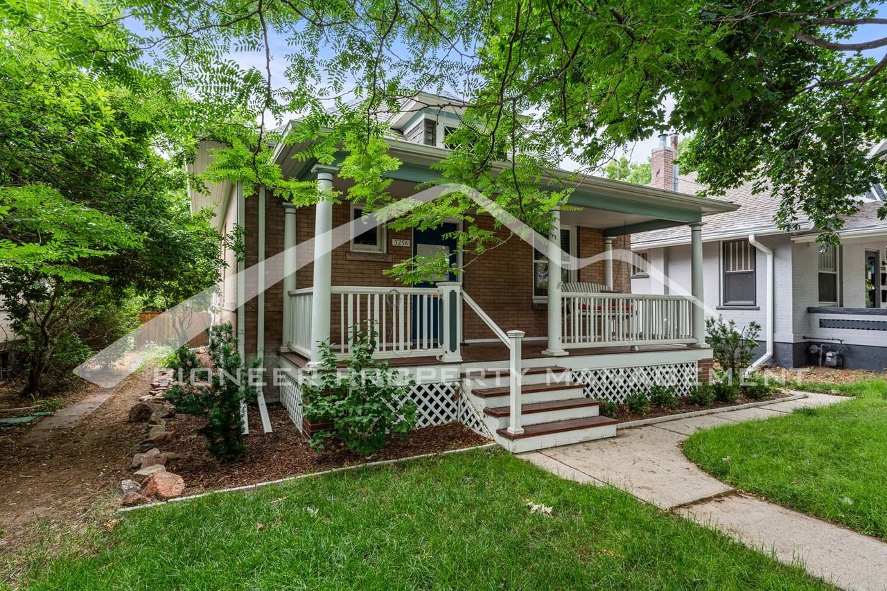 3256 Meade St - Photo 3 of 31