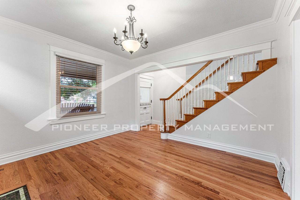 3256 Meade St - Photo 6 of 31