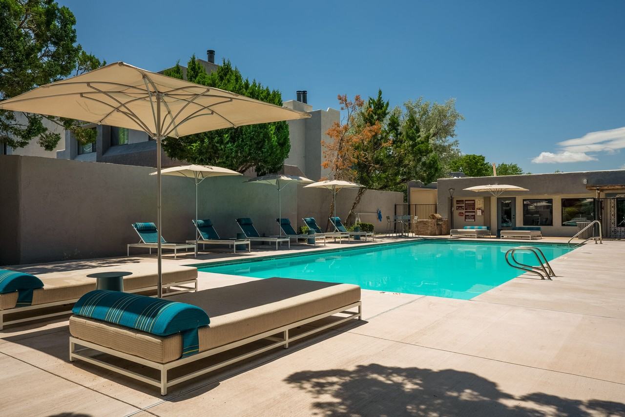 Quincy - Photo 7 of 11