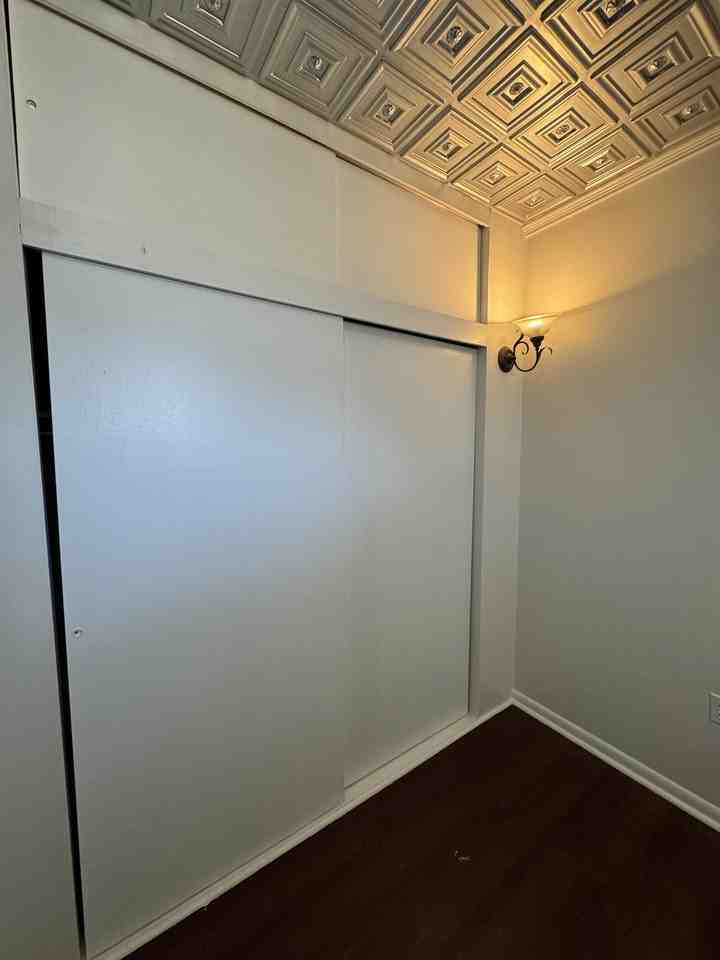 400 N Potomac St - Photo 2 of 8