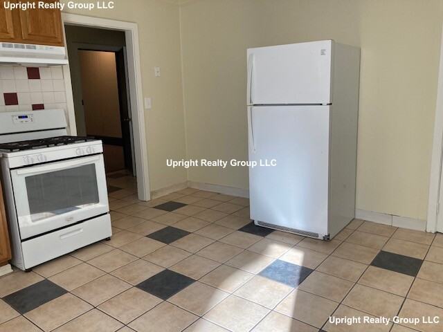 Shurtleff St #2 - Photo 3 of 8