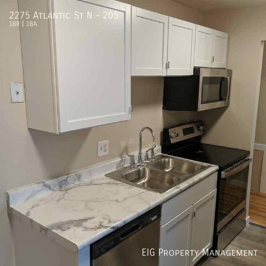 Maplewood Manor 2266 Duluth St, Maplewood, MN 55109 Apartment for Rent PadMapper