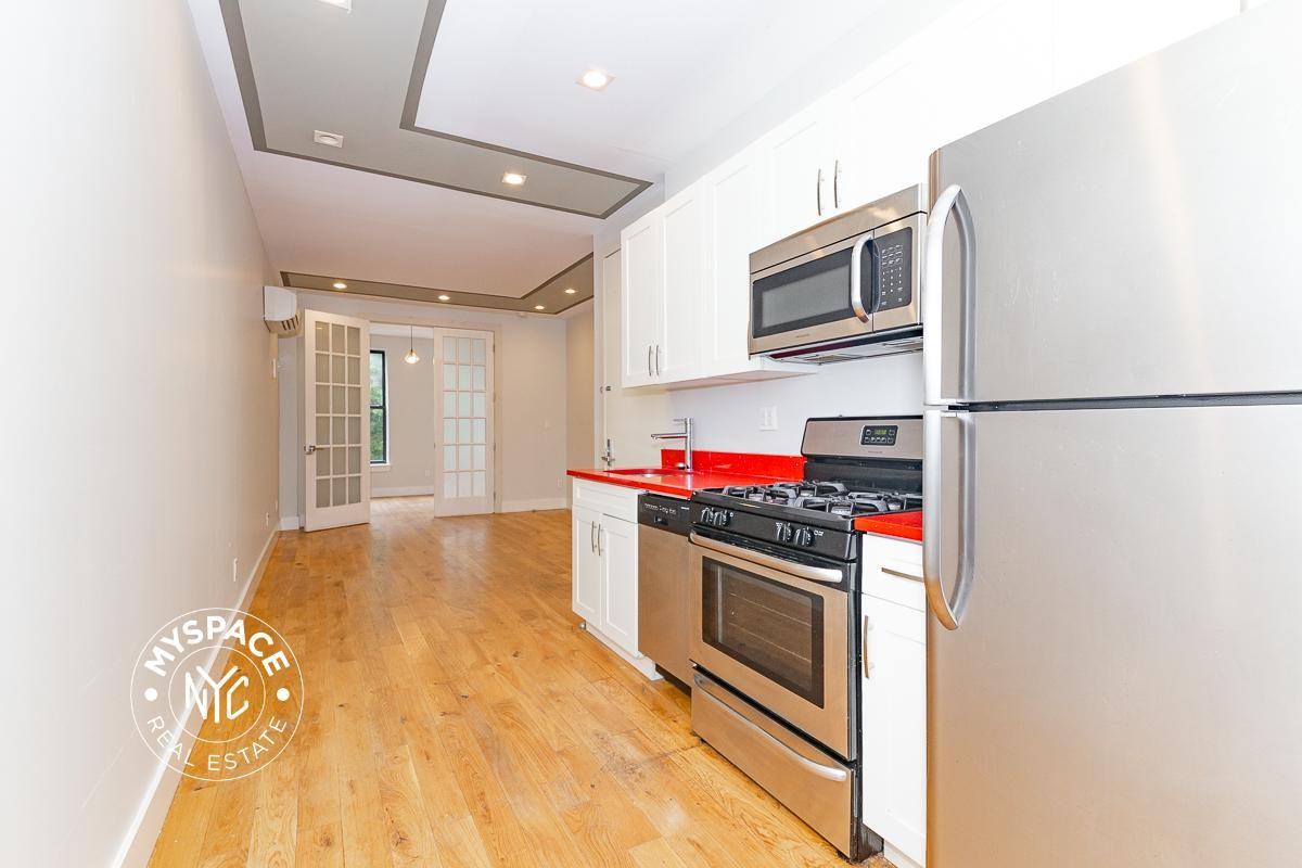360 Central Ave #3L - Photo 3 of 10