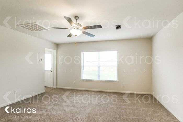 8406 Hannah Rd - Photo 2 of 15