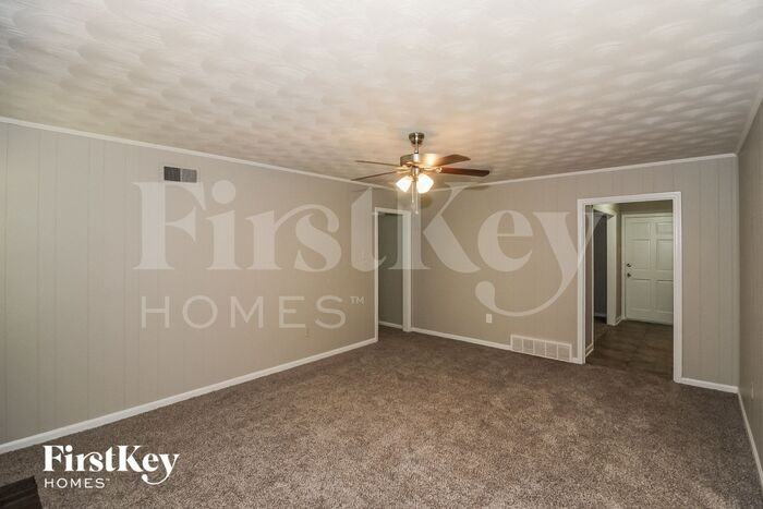 3324 Lynchburg St - Photo 3 of 15