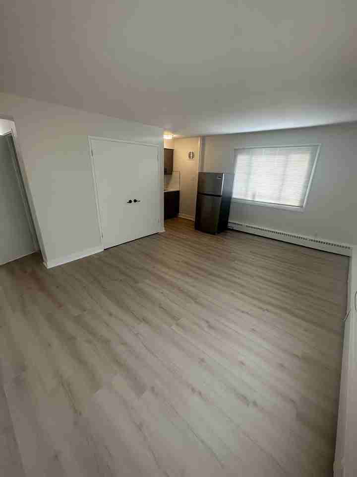 2215 169th St #3 - Photo 4 of 6