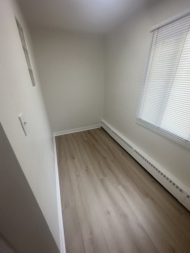 2215 169th St #3 - Photo 5 of 6