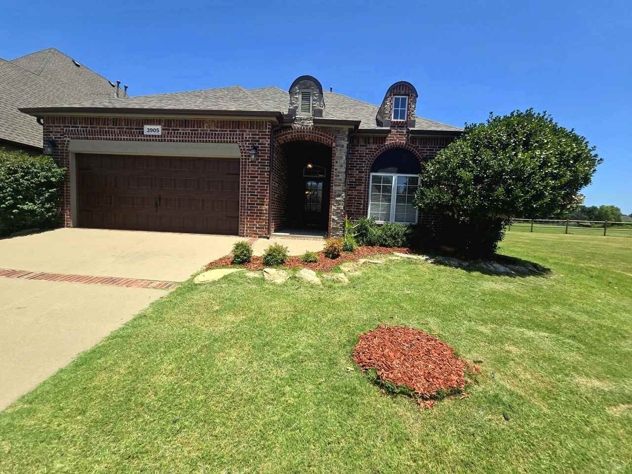 3905 N Narcissus Ave #NA - Photo 2 of 50