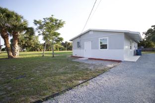 2222 Washington St Ne - Photo 1 of 1