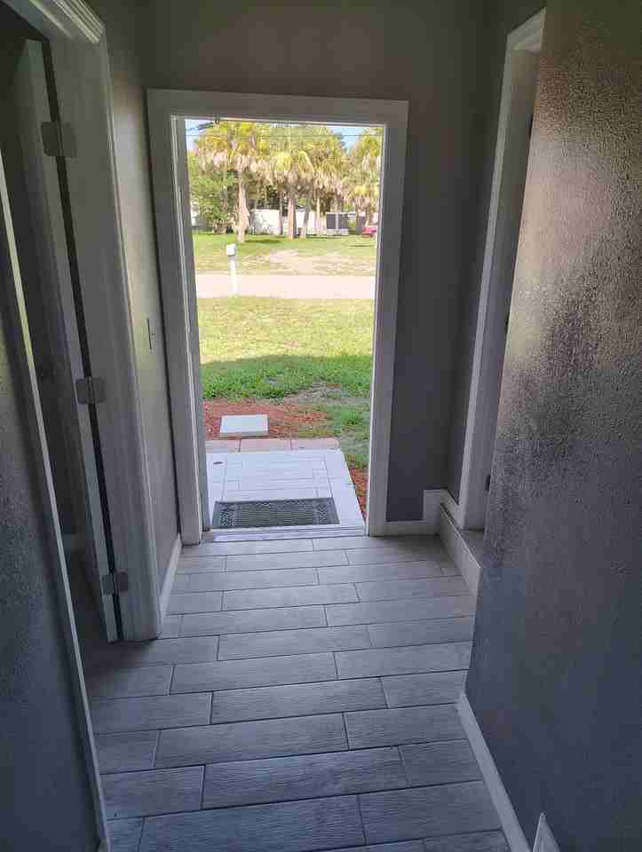 2222 Washington St Ne - Photo 3 of 12