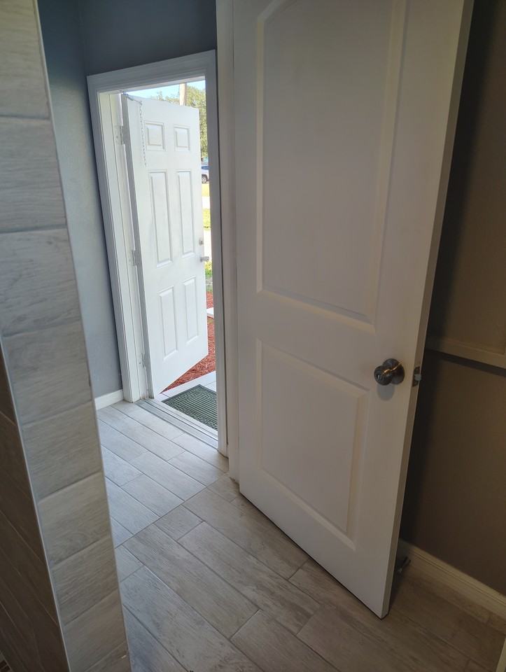 2222 Washington St Ne - Photo 5 of 12