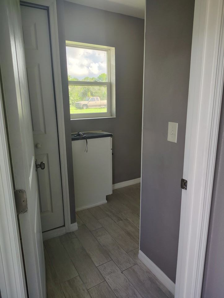 2222 Washington St Ne - Photo 7 of 12