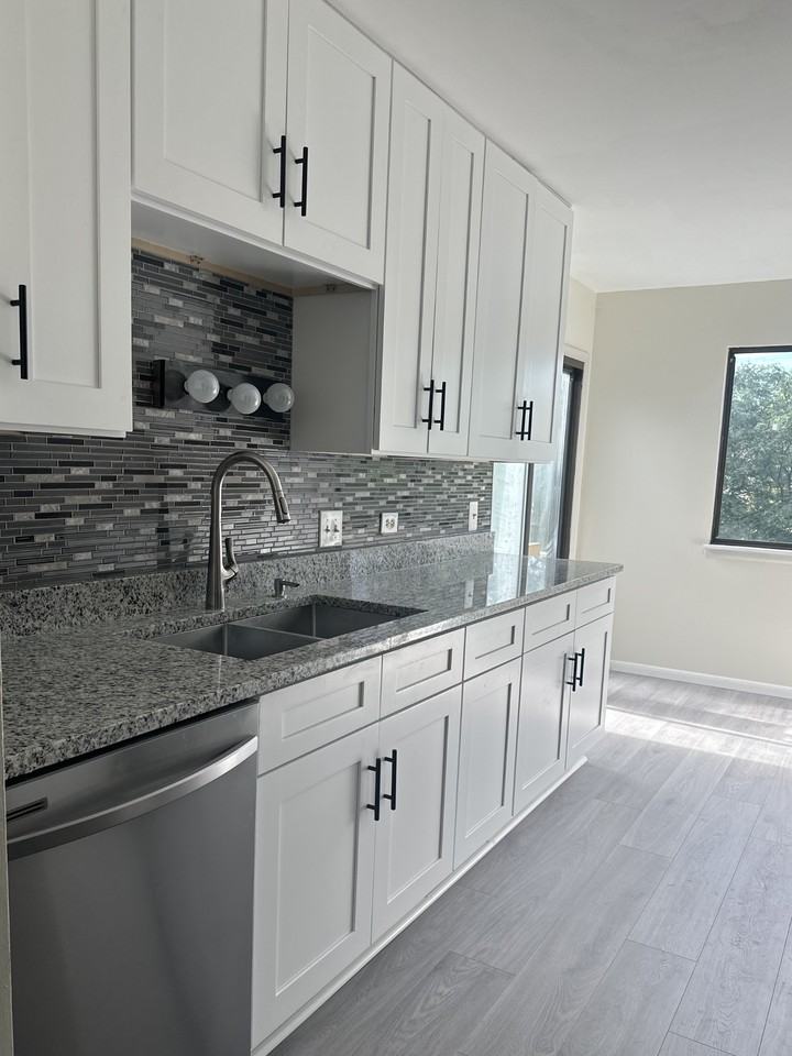 276 Stonehill Ln #A2 - Photo 2 of 8