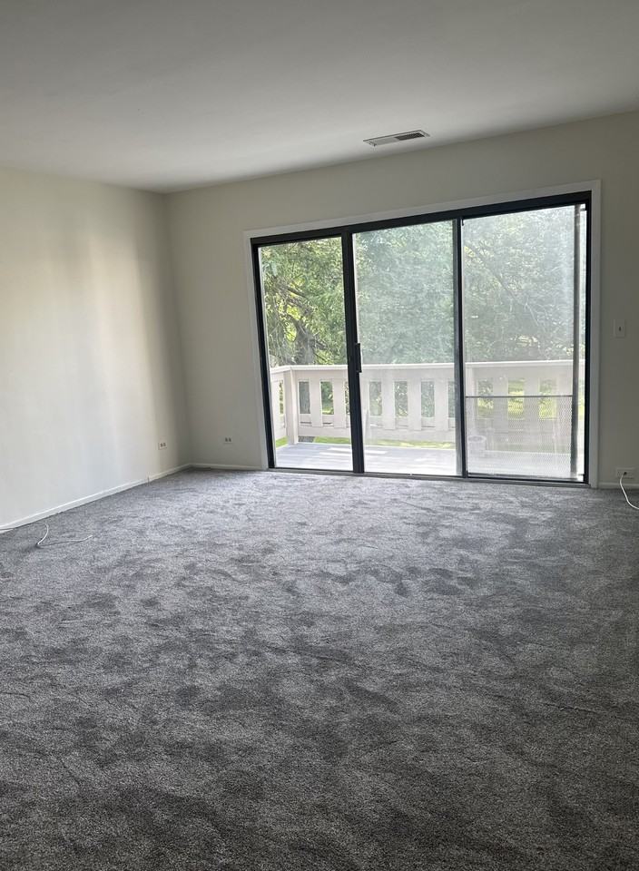 276 Stonehill Ln #A2 - Photo 3 of 8