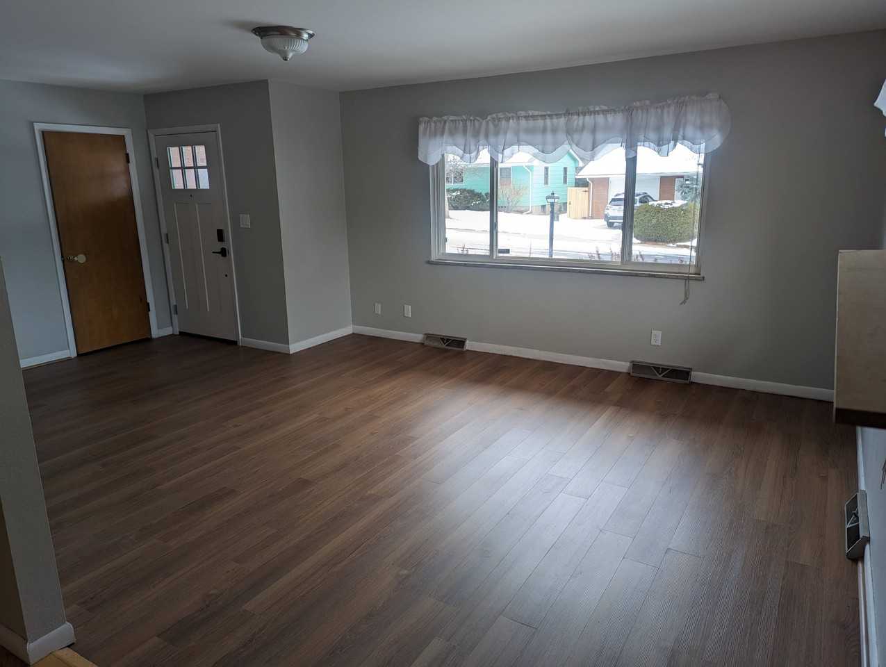 1633 Smith Pl #NA - Photo 3 of 21