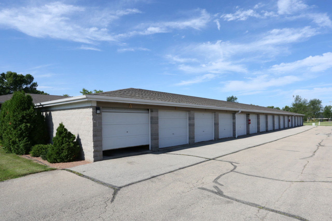 Koslo Park - Photo 2 of 27