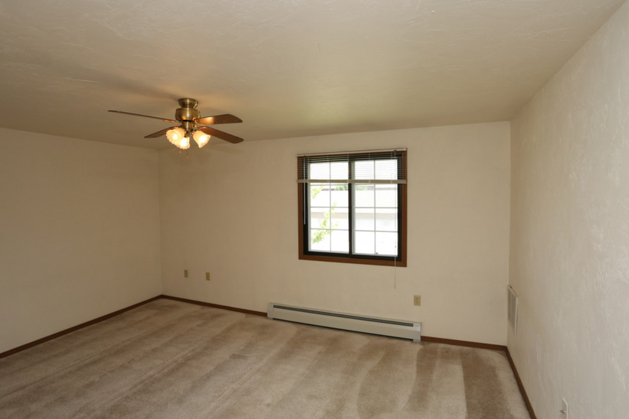 Koslo Park - Photo 5 of 27