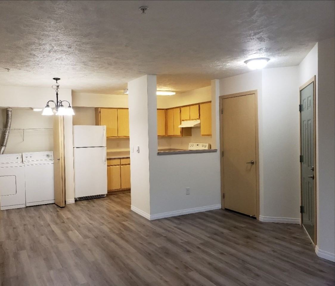 Deerfield - Photo 4 of 25