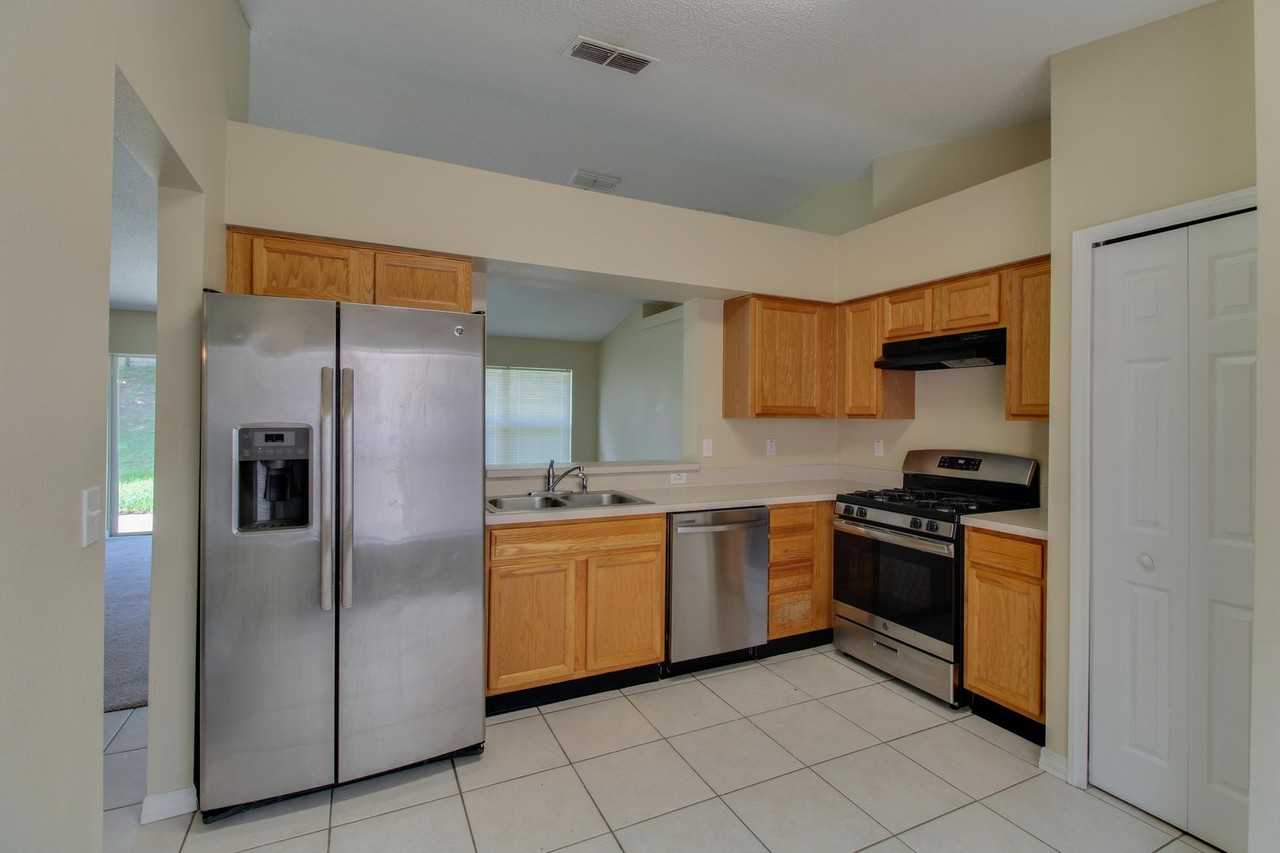 13118 Pinyon Dr - Photo 4 of 13
