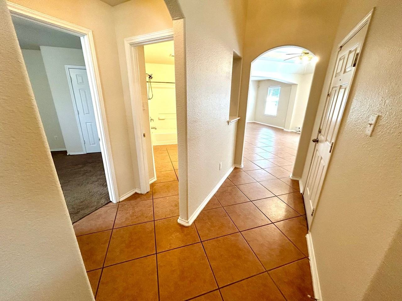 10411 Tollow Way - Photo 2 of 28