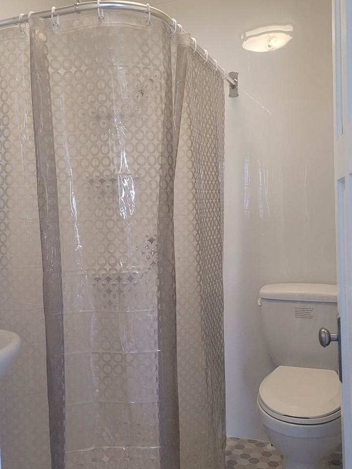 335 S 200 E - Photo 6 of 12