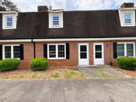 featured image of 1156 Smith Rd