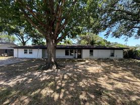 618 Kingston Dr - Photo 1 of 1